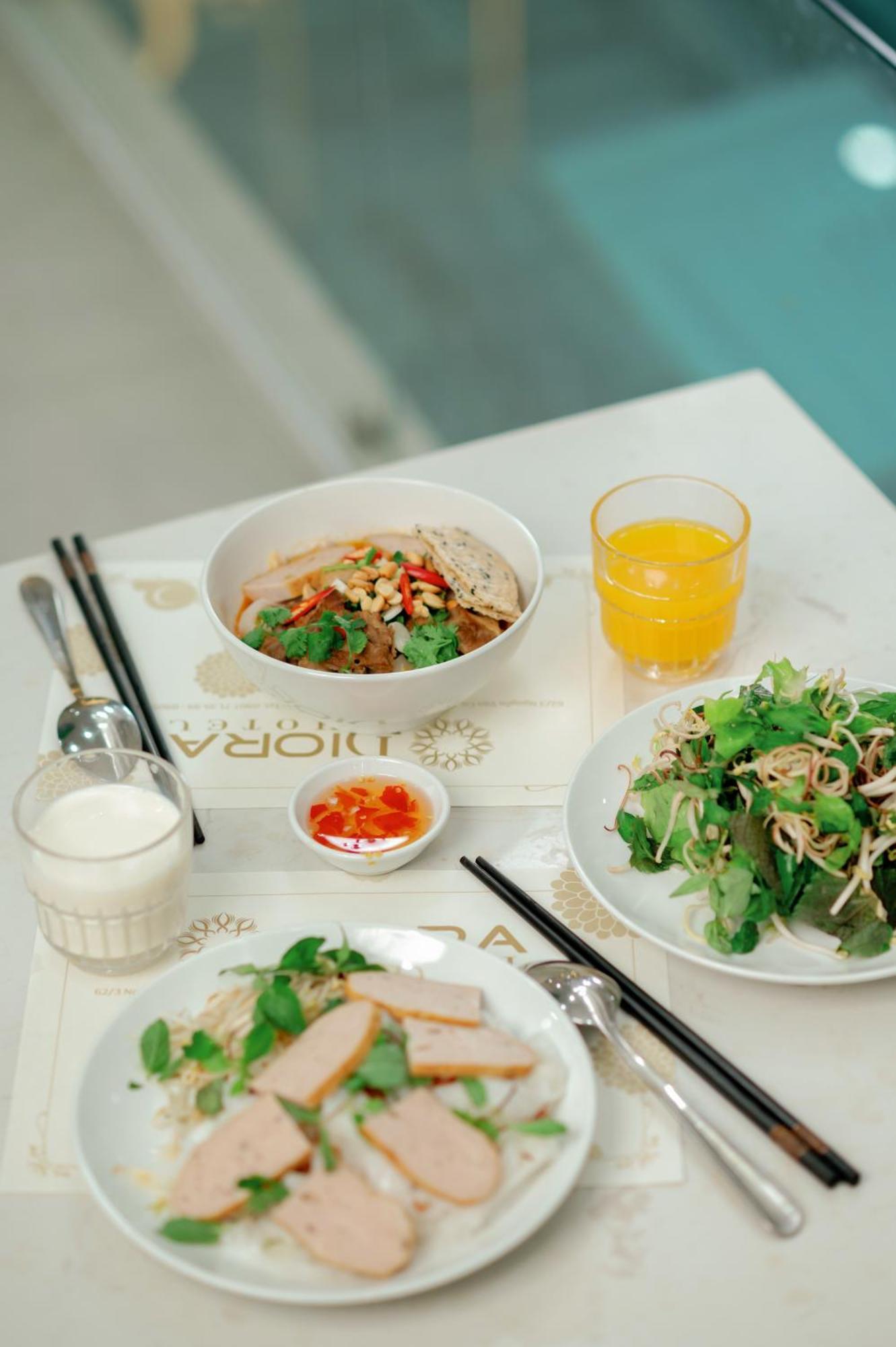Diora Hotel Pleiku By Hos 外观 照片